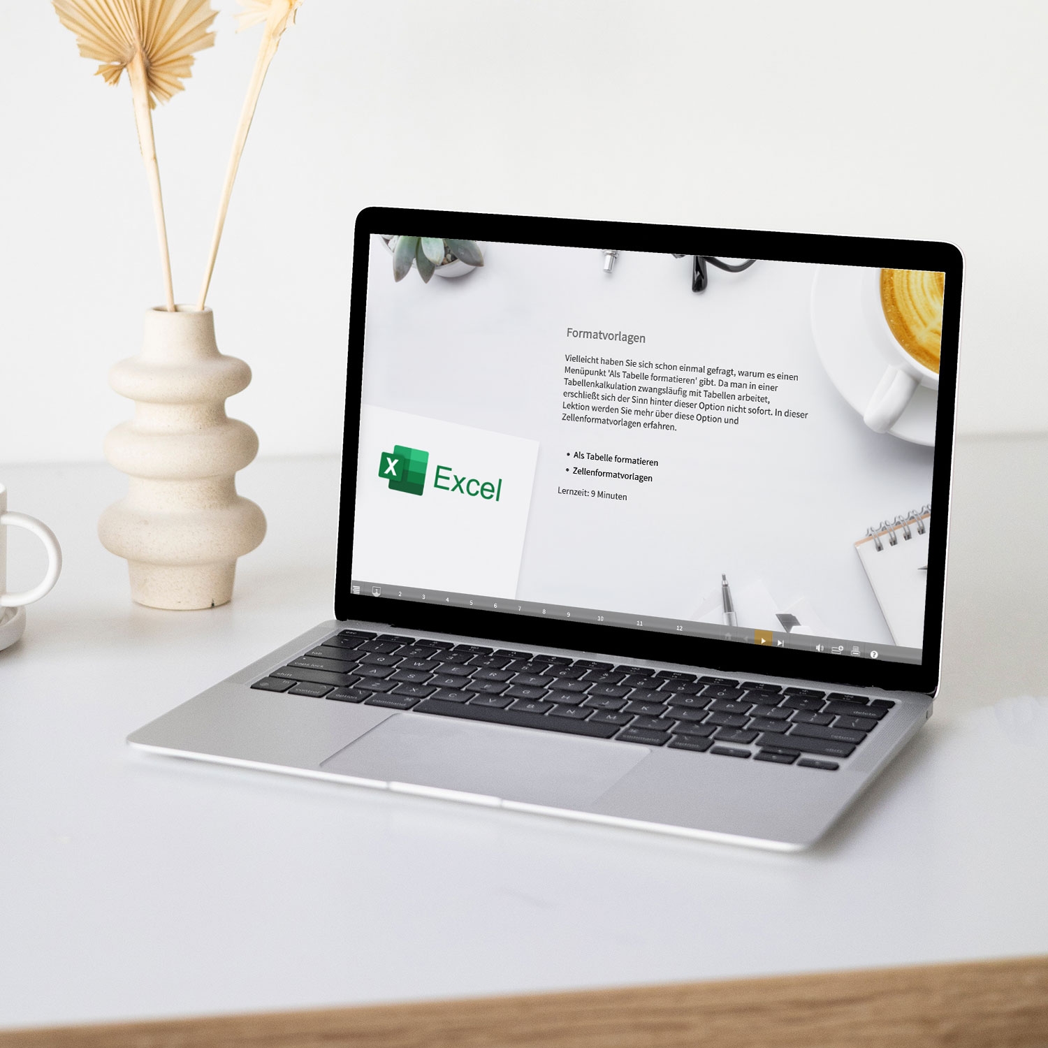 Sie sehen einen Rechner der einen unserer Standard-Contents zeigt "Excel Grundlagen".