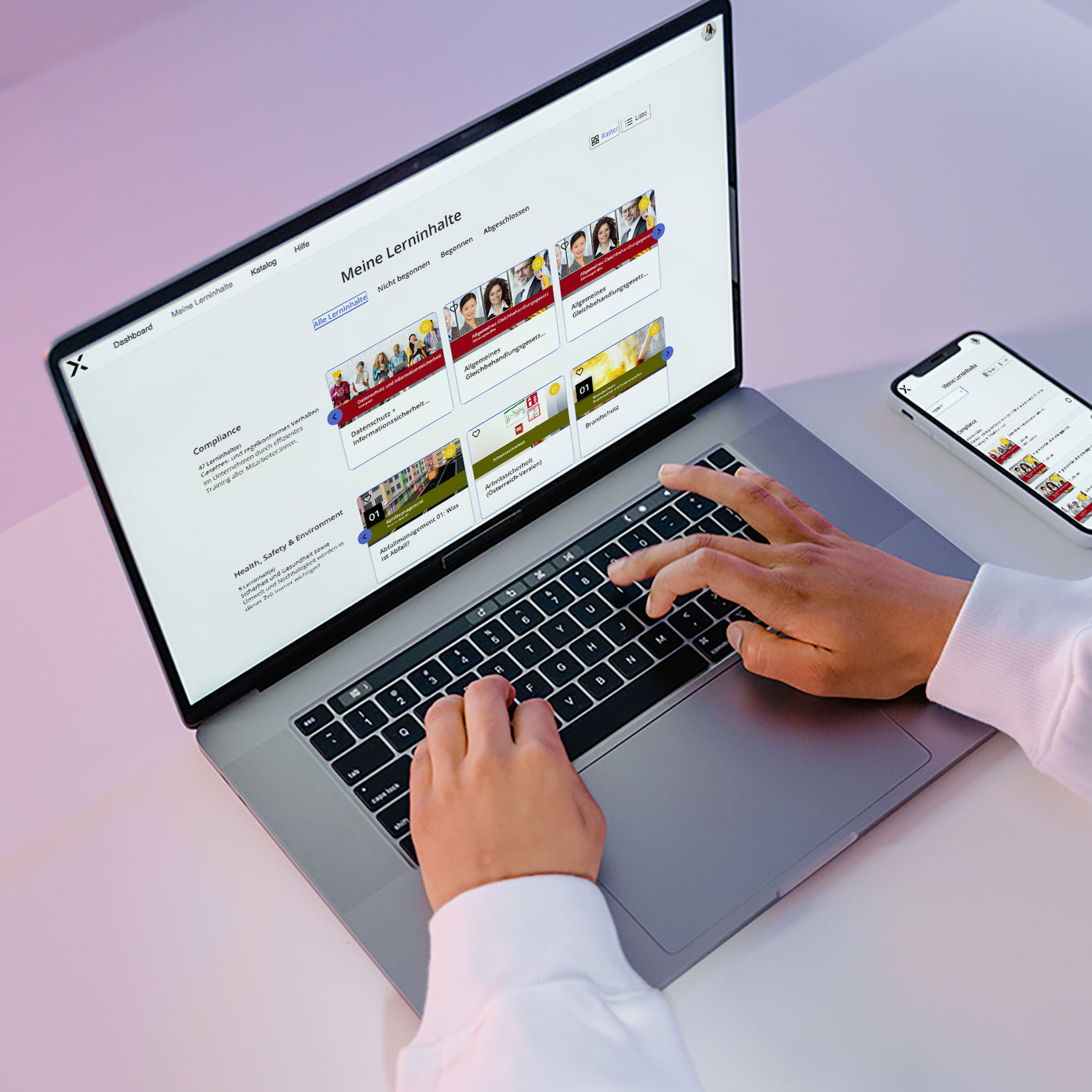 Sitos_SITOSX Sie sehen einen Rechner der unser Learning-Management-System "SITOS" zeigt.